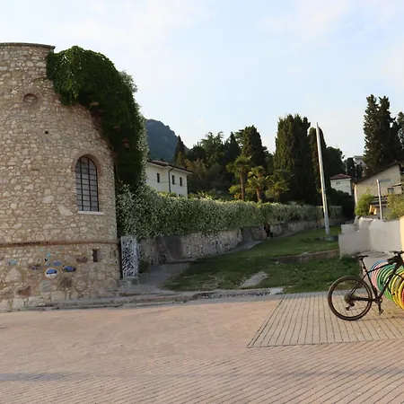 Monika 619 Apartment