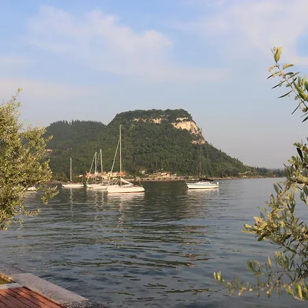 Monika 619 Apartment